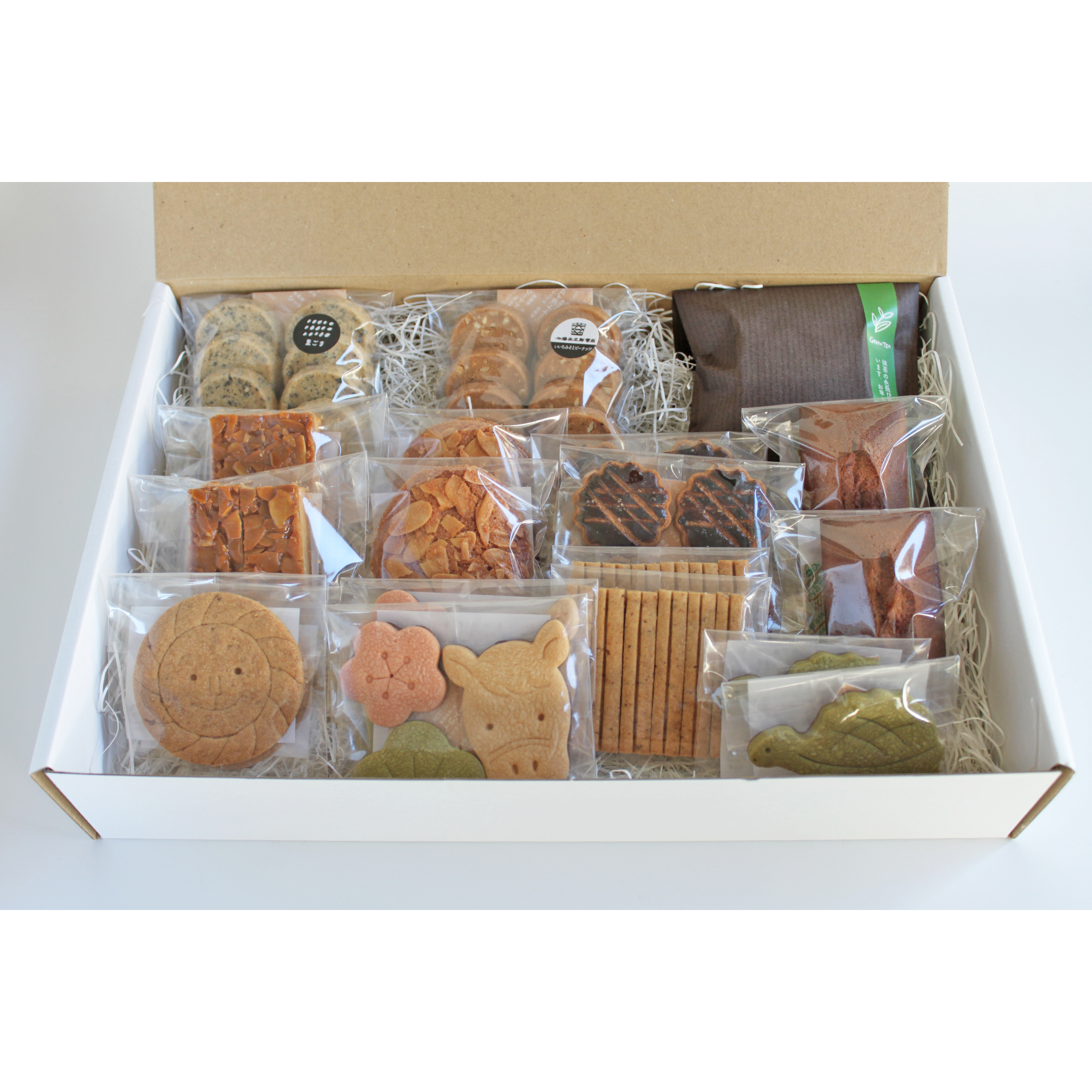 【受付開始☆配送12/25〜】2026お正月のお菓子L